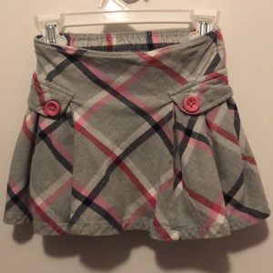 Girls grey and pink skirt.